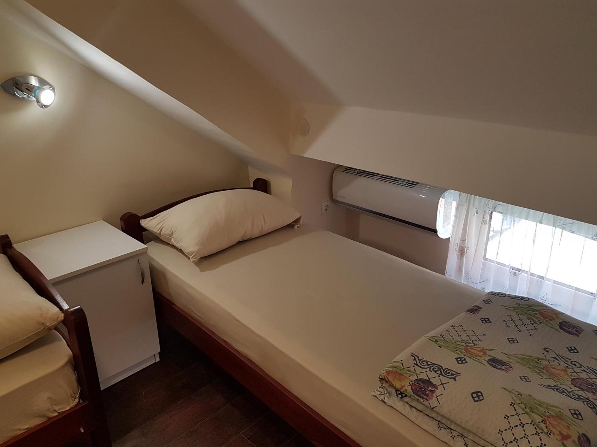 Hostel Beko Valjevo Quarto foto