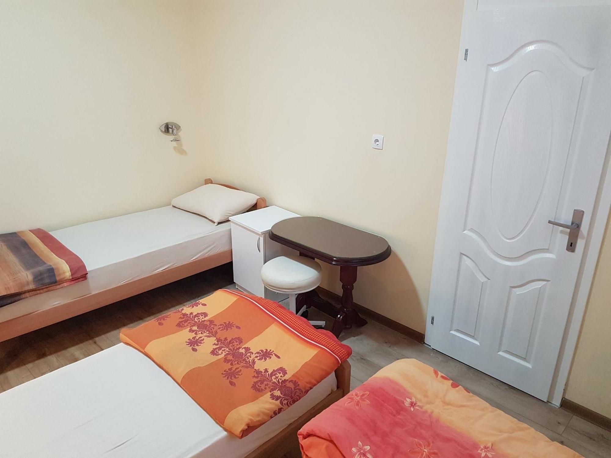 Hostel Beko Valjevo Quarto foto